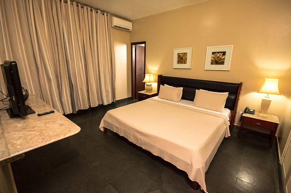 Aipana Plaza Hotel Боа Виста Екстериор снимка